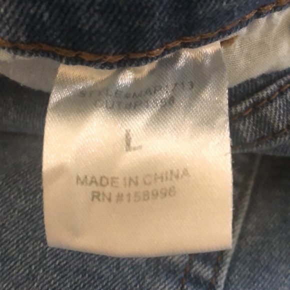 Aaron & Amber Denim Shorts Size Large Womens - Picture 5 of 9